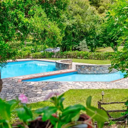 Sani Lili 7 Villa *