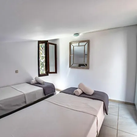 Sani Lili 7 Villa *